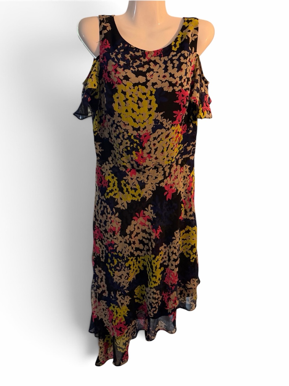 Just Taylor cold shoulder/asymmetric  layered Floral Dress